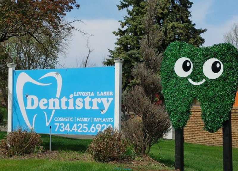 Livonia Laser Dentistry Custom Sign